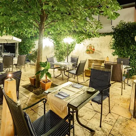 & Restaurant Zur Glocke 3*