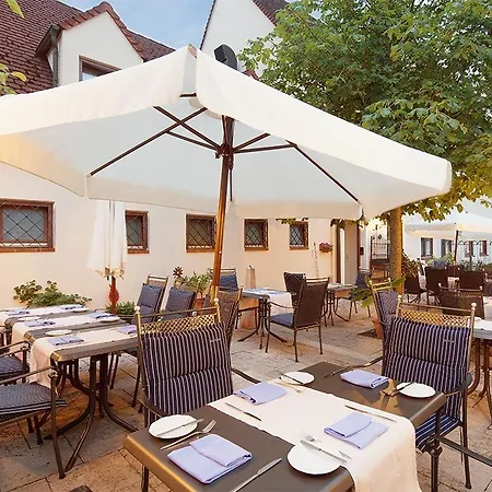 & Restaurant Zur Glocke Hotel Hochstadt an der Donau