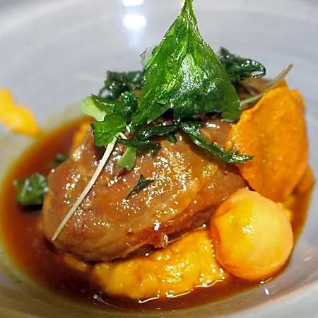 호텔 & Restaurant Zur Glocke Hochstadt an der Donau
