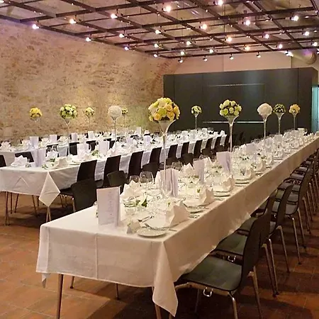 & Restaurant Zur Glocke