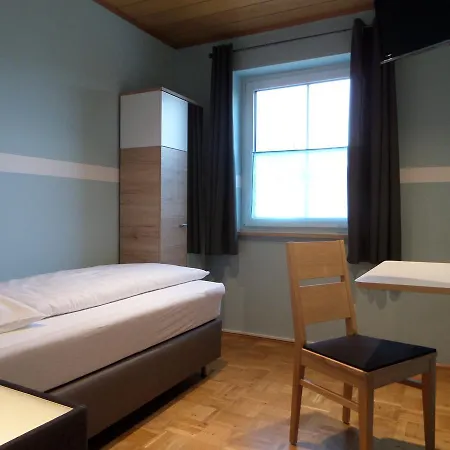 & Restaurant Zur Glocke 3*