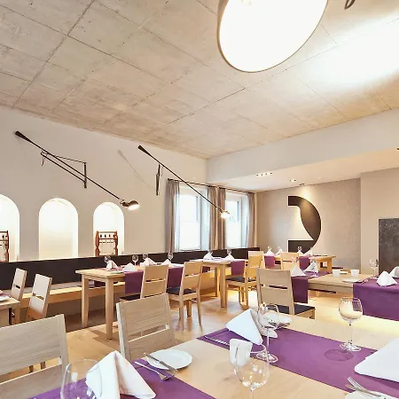 호텔 & Restaurant Zur Glocke Hochstadt an der Donau
