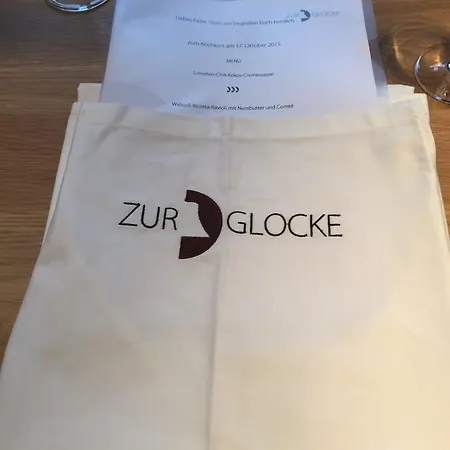 & Restaurant Zur Glocke 호텔