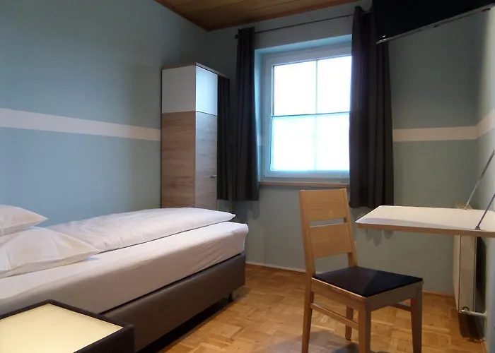 & Restaurant Zur Glocke 3*
